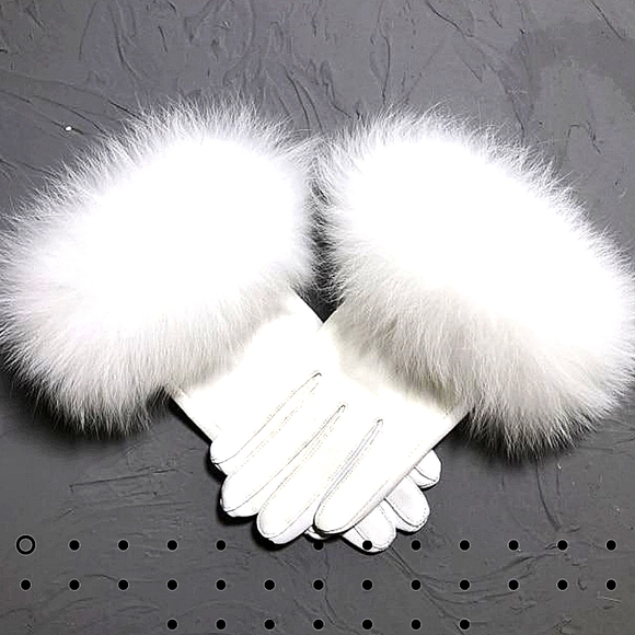 💙NWT White Soft Leather Gloves With White Fox Fur and Velvet Linin… - Picture 4 of 11